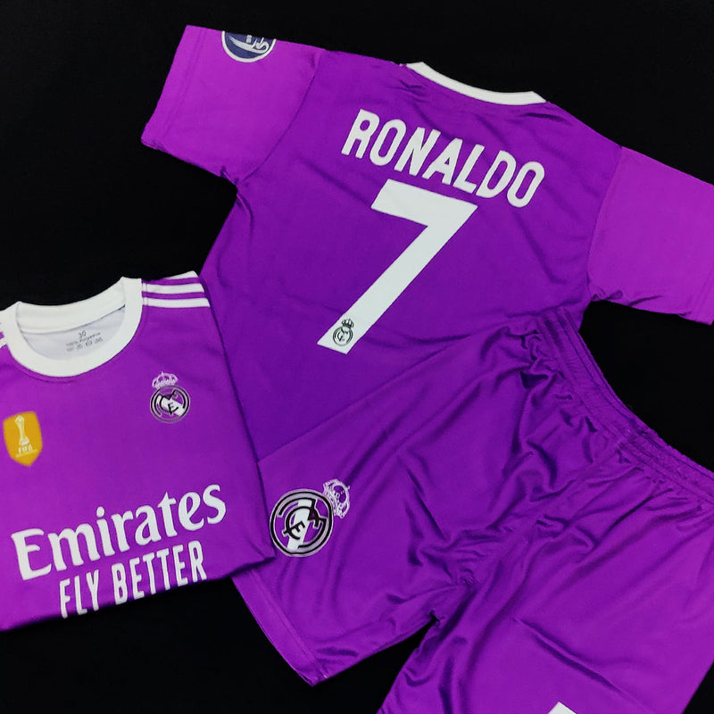 Ronaldo - Real Madrid Vintage Purple 💜 Football Kit ⚽