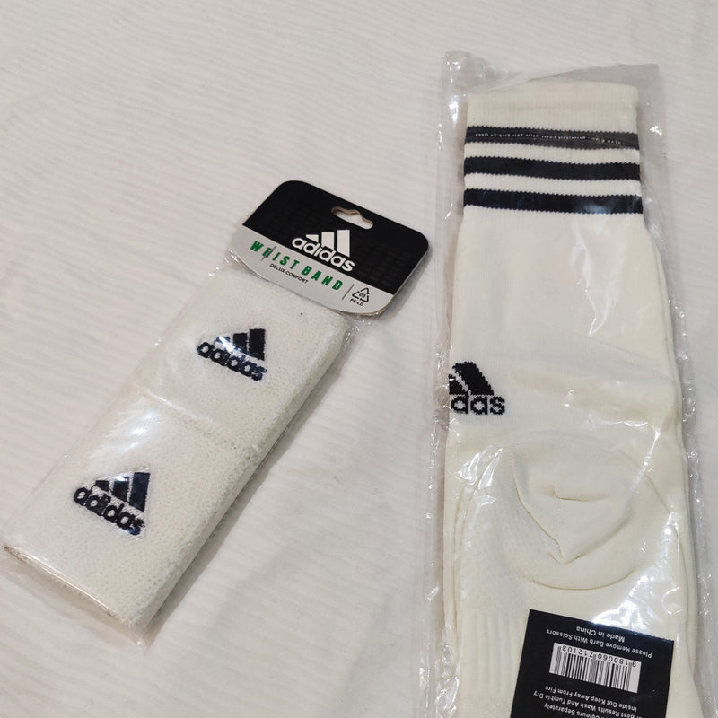 Football Socks & Wristbands Set⚽ - WHITE - 11-14 Years